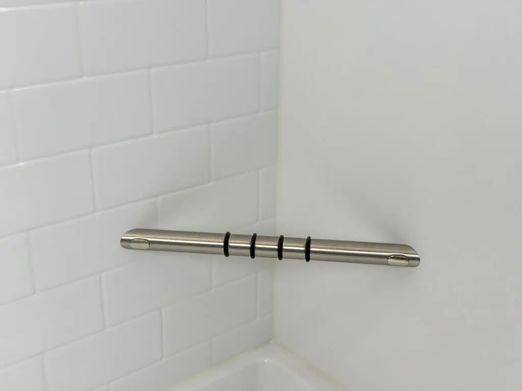 subway tile w taffeta - foot rest